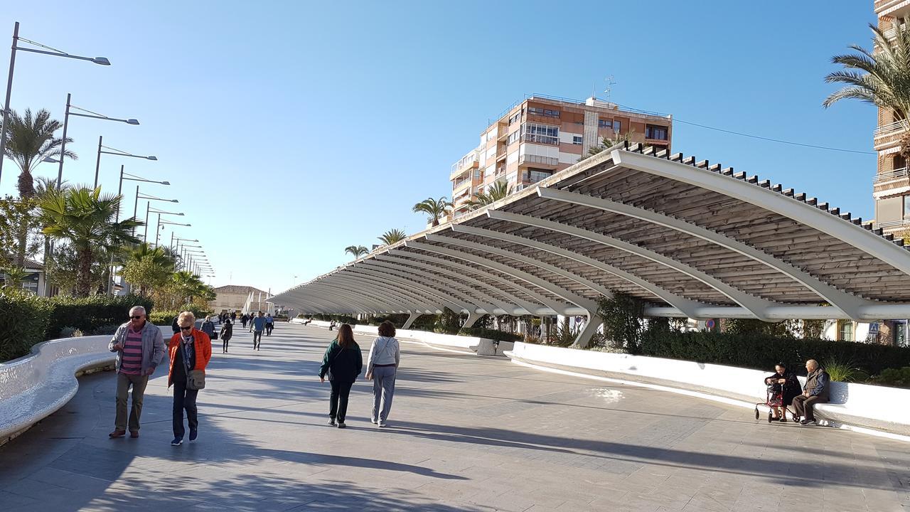 Apartamento Torrevieja Exterior foto